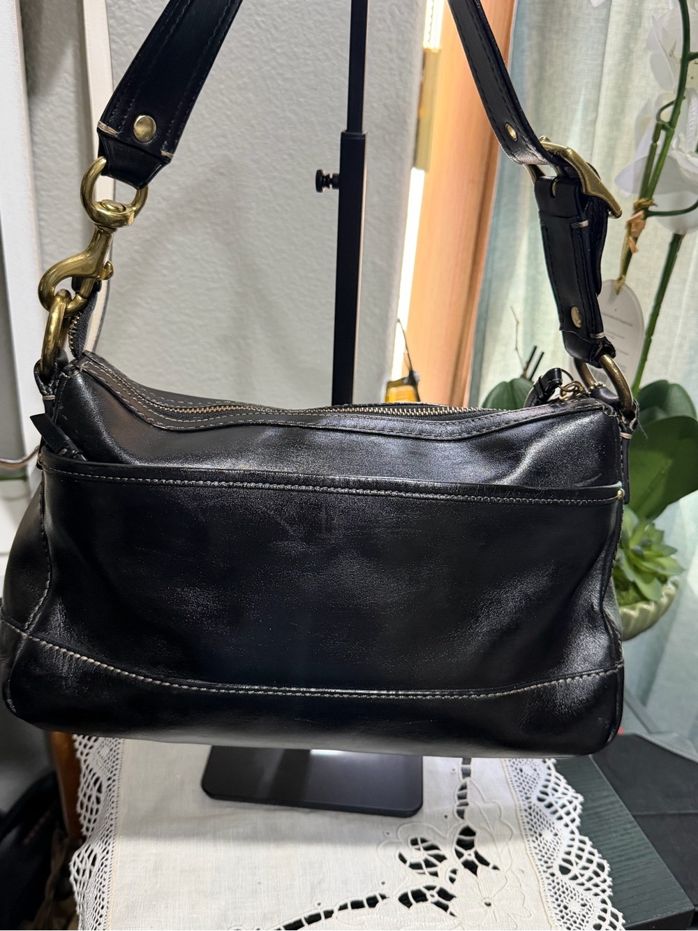 Coach Black Leather Shoulder Bag with Brass Turn-Locks - Picture 5 of 7